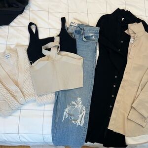 Aritzia Women’s Clothing Bundle